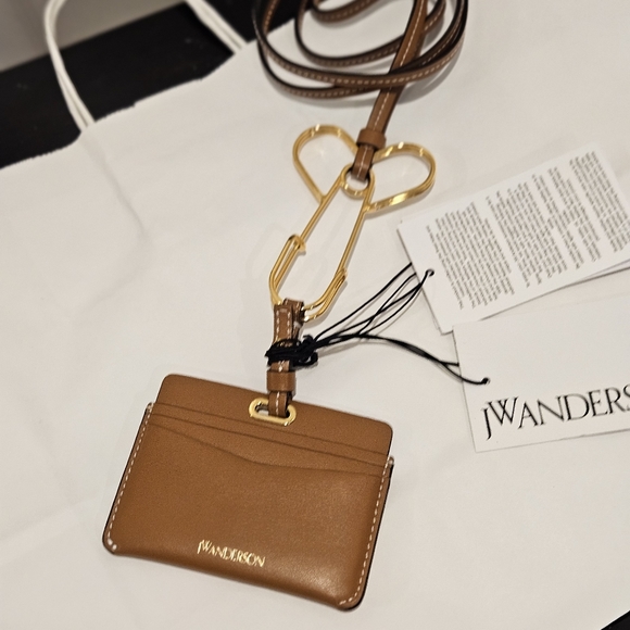 JW ANDERSON Safety Pin Leather Card Holder - UNISEX - Picture 3 of 8